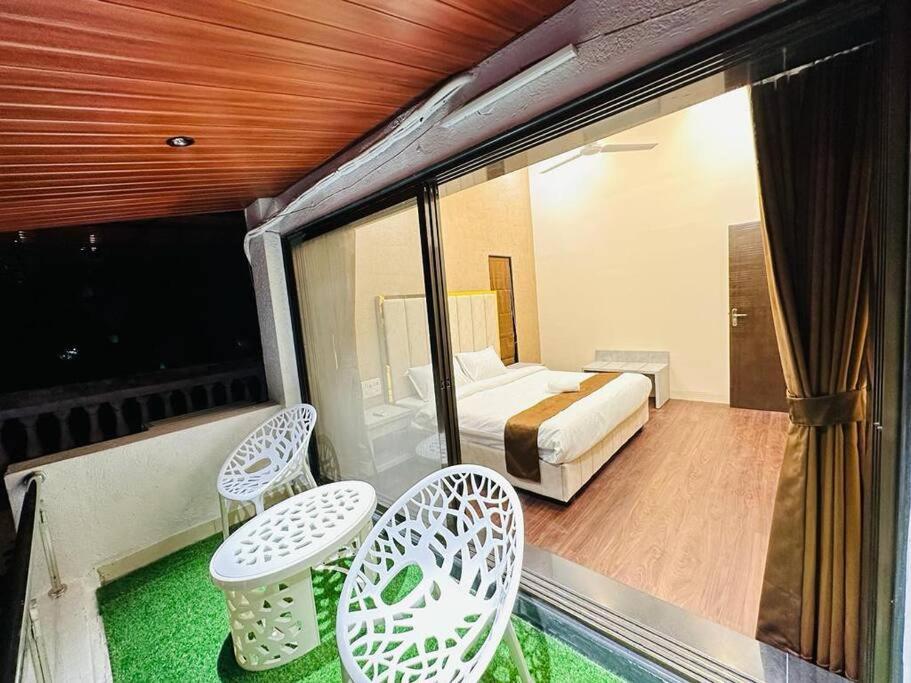 Casa Majestic Lonavala Villa Kültér fotó