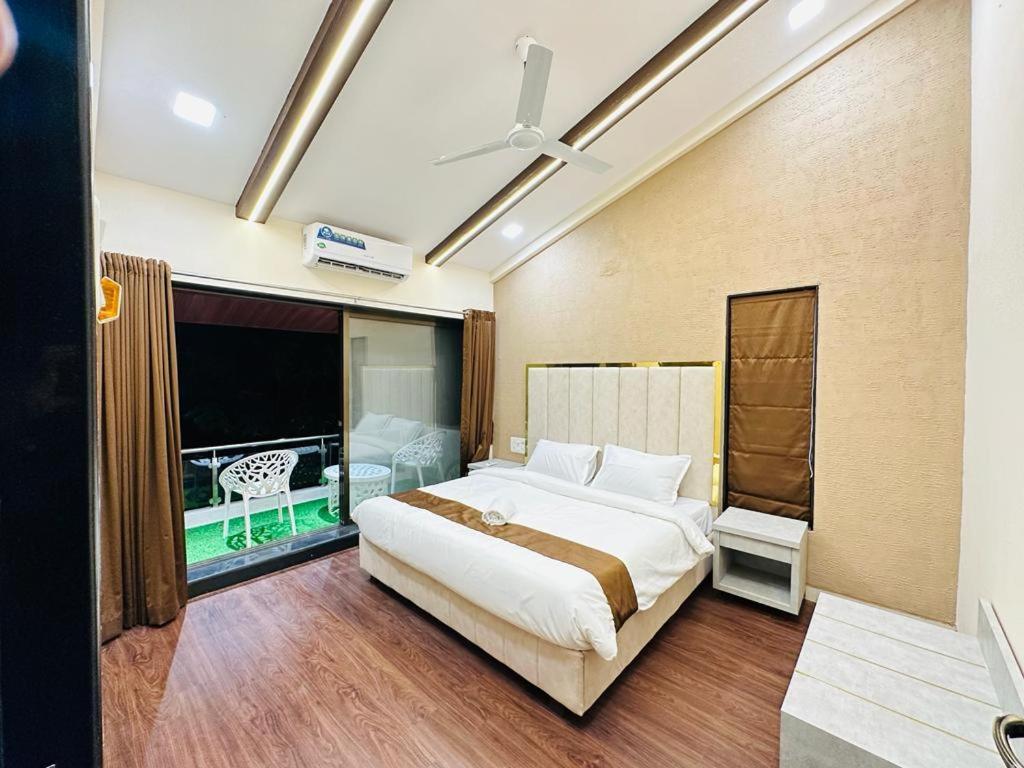 Casa Majestic Lonavala Villa Kültér fotó